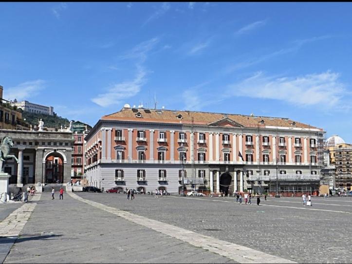 Il Salotto Di Chiaia Hotel Napoli Bagian luar foto